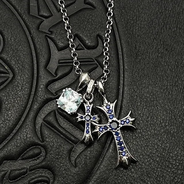 Chrome Hearts क्रॉस पेंडेंट नेकलेस सिल्वर व्हाइट गोथिक पेव-सेट नेकलेस 4