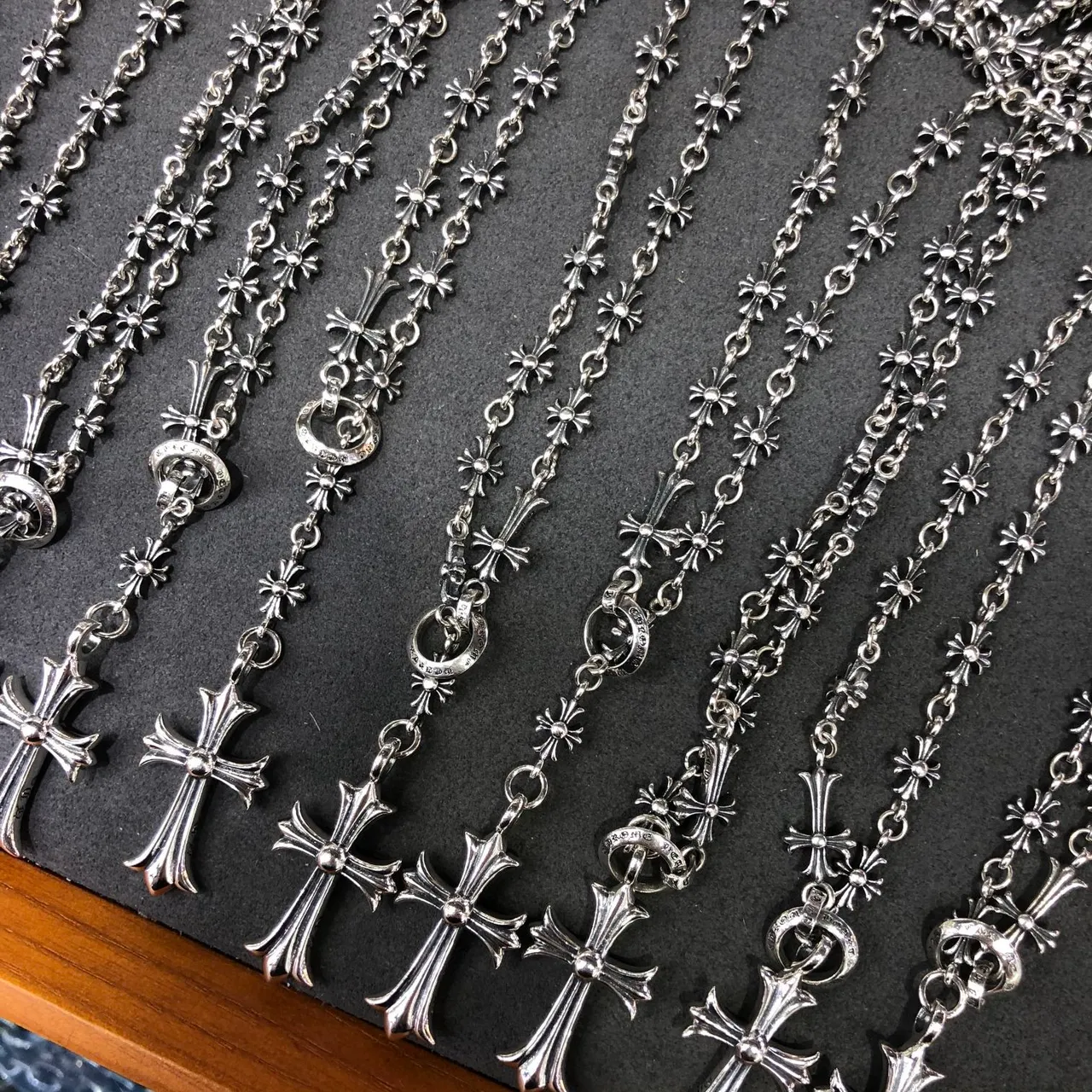 Chrome Hearts क्रॉस पेंडेंट ऑर्नेट फ्लोरल-लिंक सिल्वर नेकलेस 6