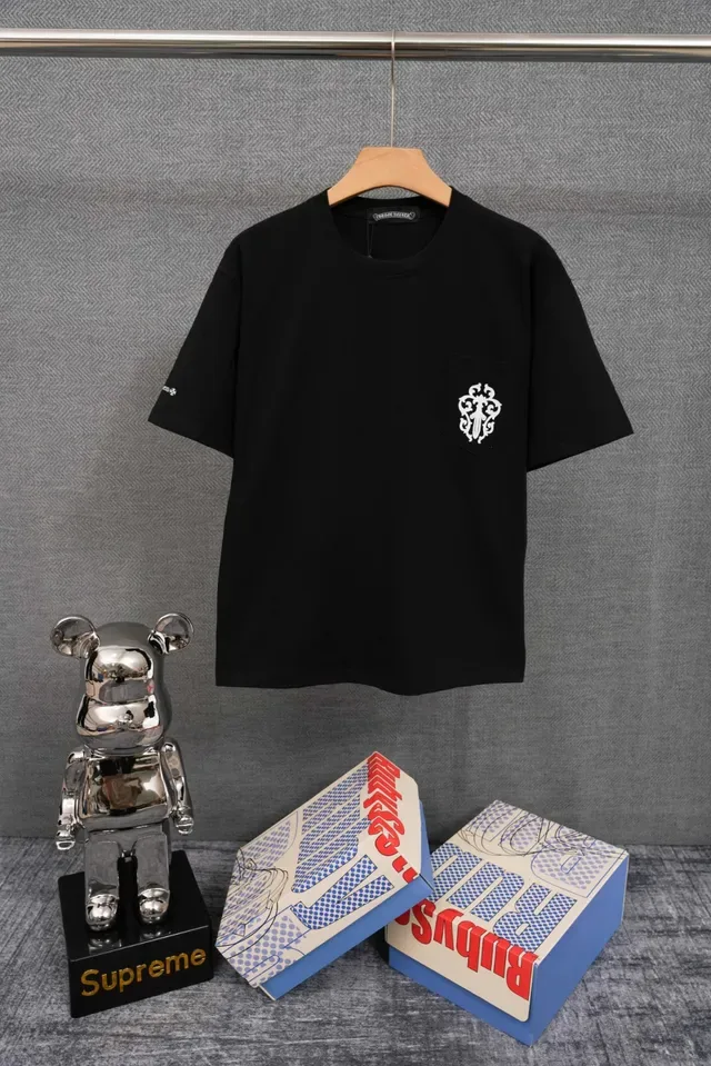 Chrome Hearts সাদা এমব্রয়ডারি লোগো পকেট টি-শার্ট 3