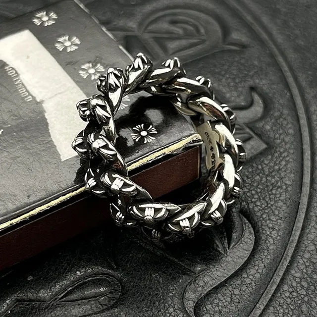 Chrome Hearts मरोड़दार कांटेदार चेन सिल्वर ग्रे पैटर्न अंगूठी 3