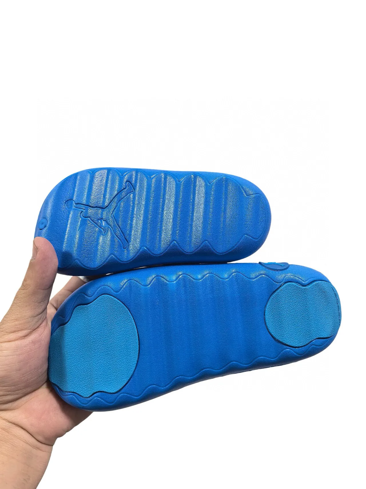 Crocs بيج أسود رغوة مطبوخة حزام قابل للتعديل كلوج 11