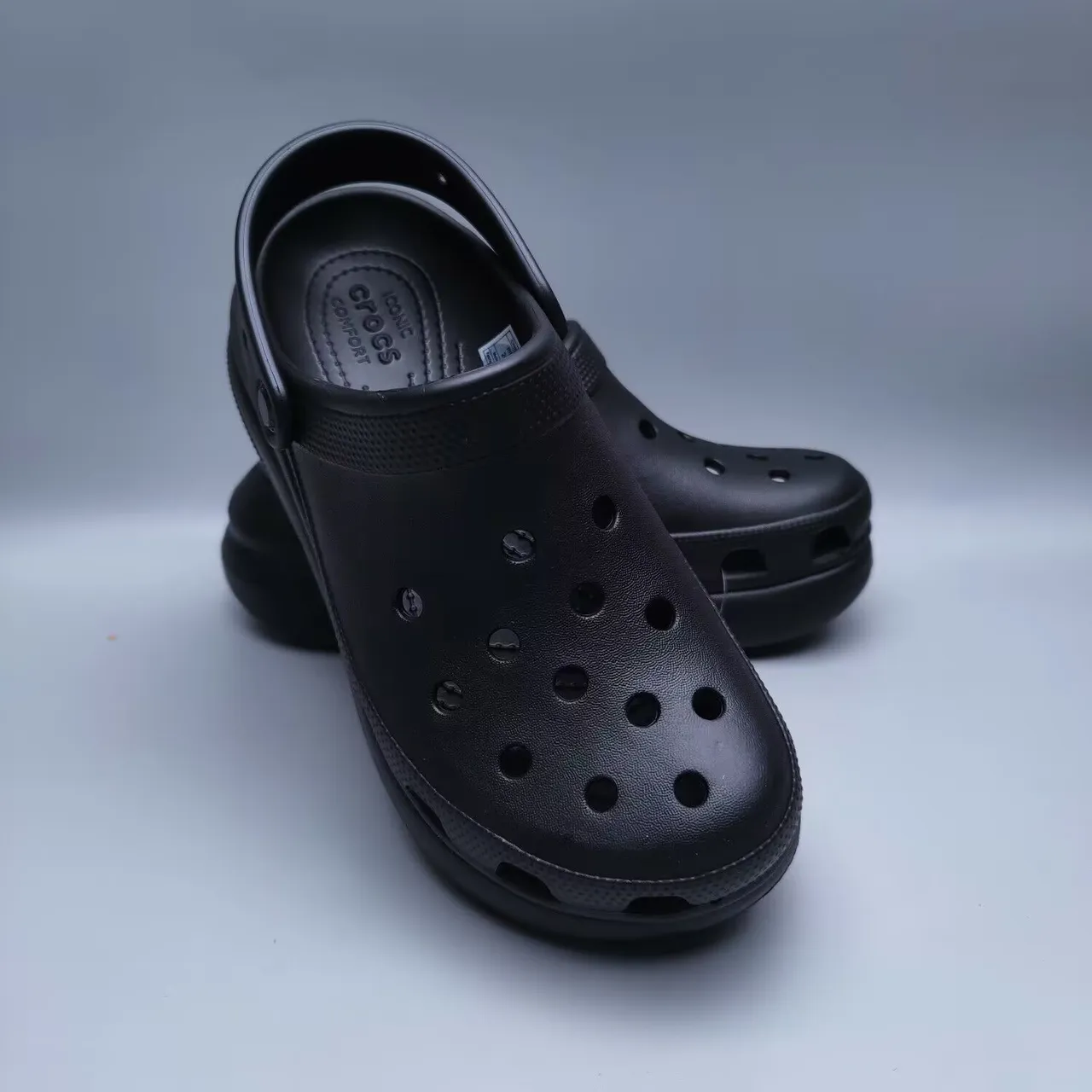 Crocs Classic Clog Black Molded Foam Platform Clog 6