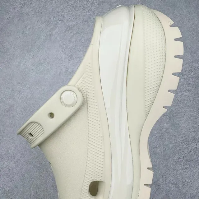 Crocs Echo Clog Off-White zueco de plataforma 4