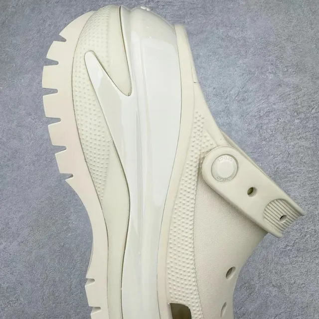 Crocs Echo Clog Off-White zueco de plataforma 5