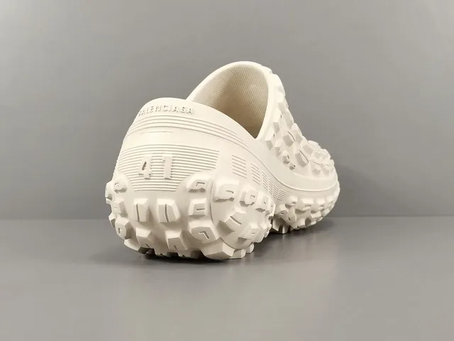 Crocs Echo Clog Branco Espuma Moldada Sem Tiras De Calce Fácil Zueco 11