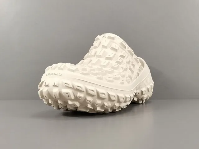 Crocs Echo Clog Branco Espuma Moldada Sem Tiras De Calce Fácil Zueco 12
