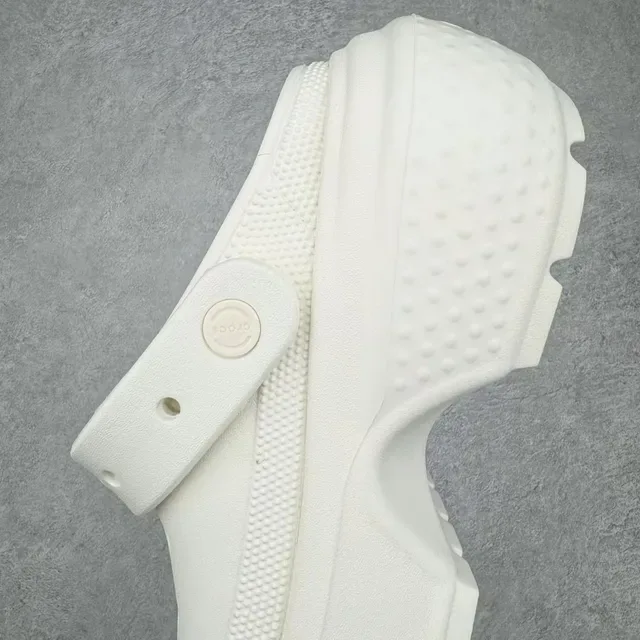 Crocs Zueco Branco Sola Plataforma Superior Perfurado 4