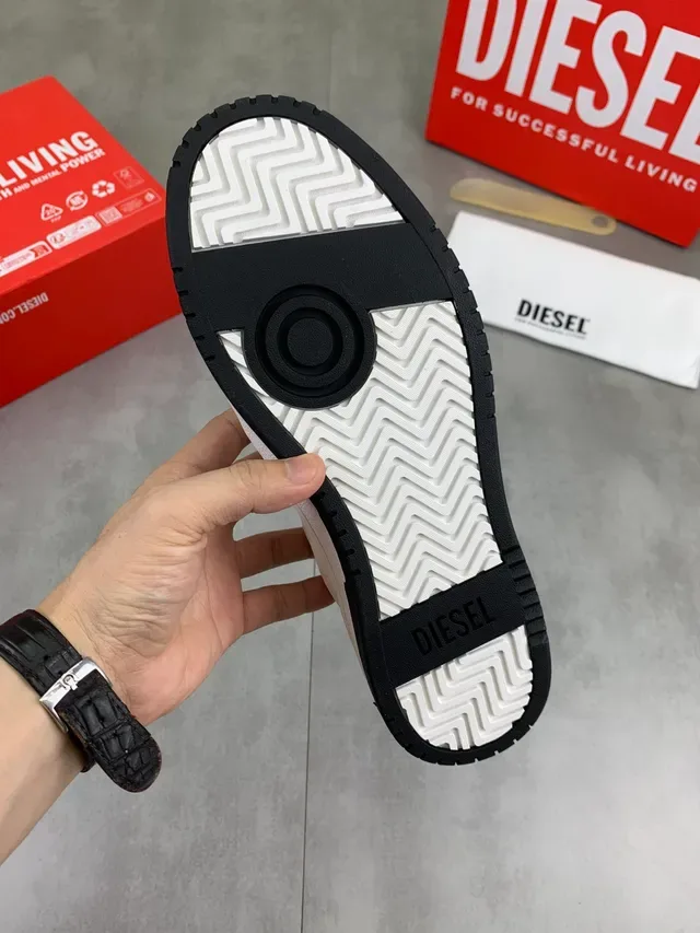 Diesel 米白色压纹皮革生活方式运动鞋 2