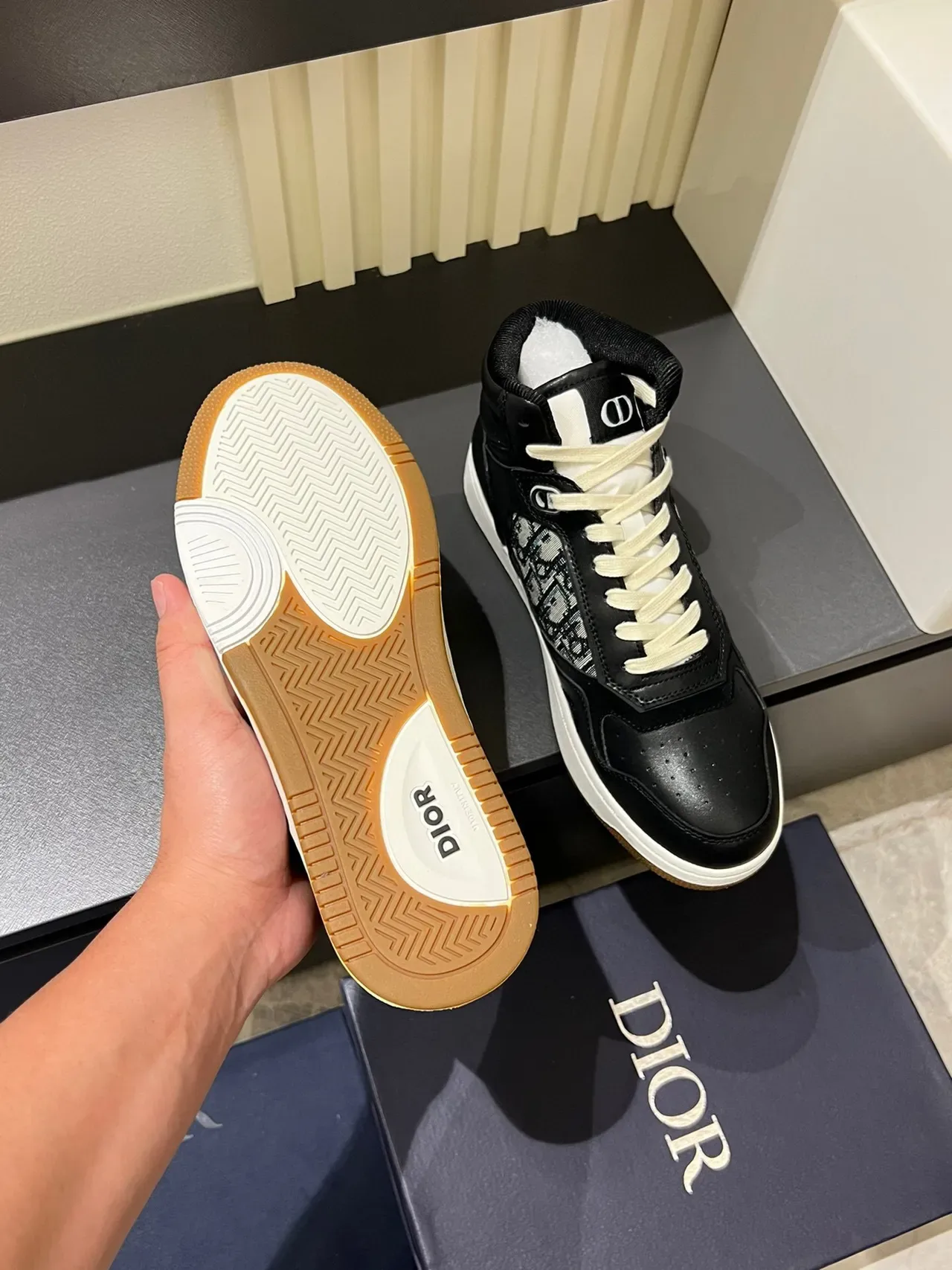 Dior B23 High-Top Leather and Oblique Monogram Lifestyle Sneakers 7