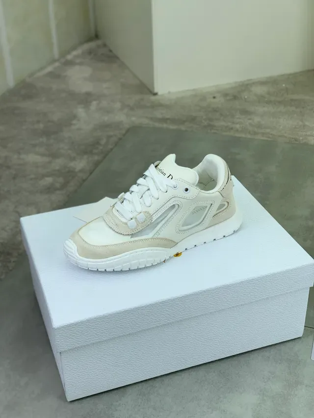 Dior B23 Off-White and Beige Lifestyle Sneakers 4
