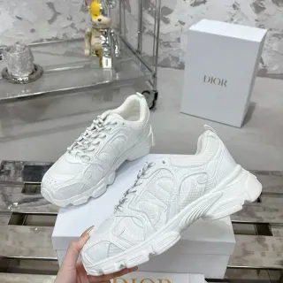 Dior B27 Tênis Chunky Brancos com Embossado