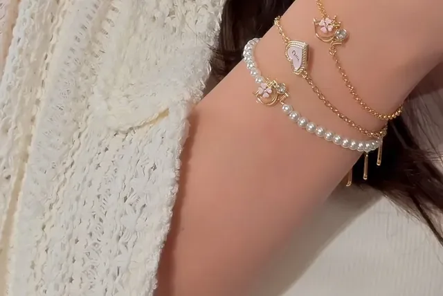 Dior Beige Gold Pearl Strand D-Charm Bracelet 2