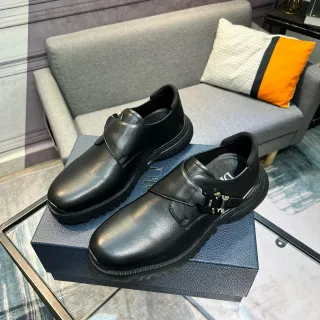 Dior أسود حزام مع إبزيم سميك لوغ سول لوفر