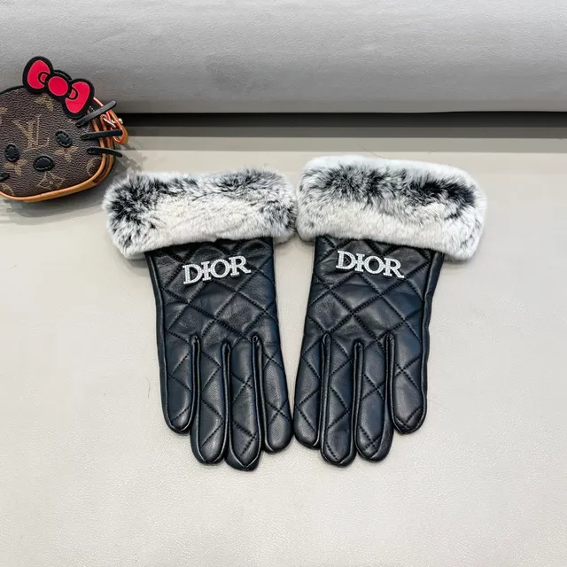 Dior কালো সাদা কুইল্টেড ডায়মন্ড-স্টিচ ফেক ফার কাফ চামড়ার দস্তানা 2