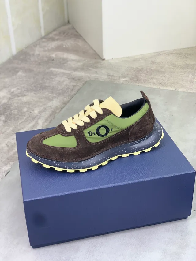 Dior Sneakers Lifestyle Marrón y Verde Ante y Nylon Paneladas Con Midsole Motas 5