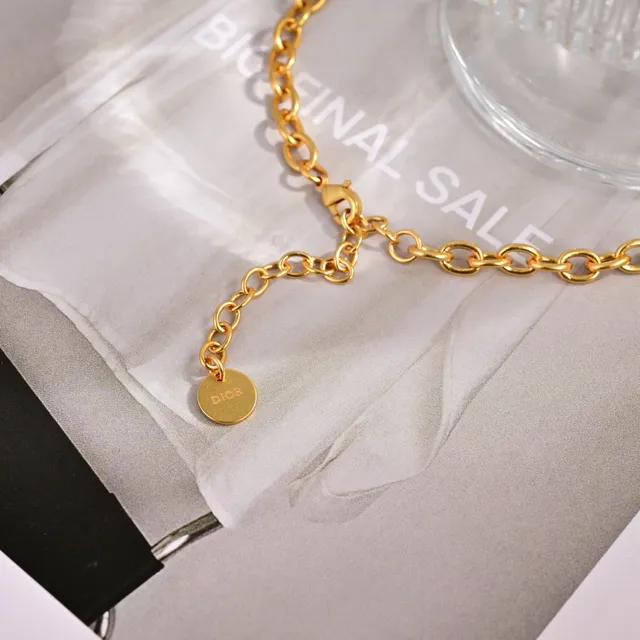 Dior CD cadena Gold-Tone entrelazado colgante collar 8