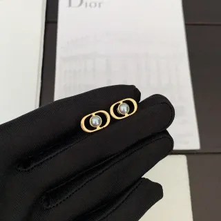 Dior Boucles d'Oreilles Perles Ovale Doré