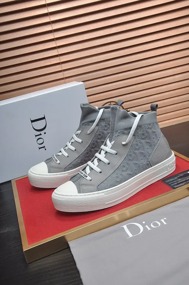 Dior 灰白高帮袜套针织镂空面板生活方式运动鞋 4