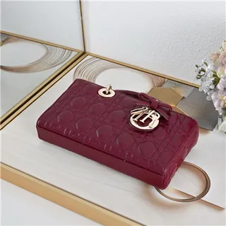 Dior Lady Dior হালকা গোলাপি কুইল্টেড টোট ব্যাগ 23