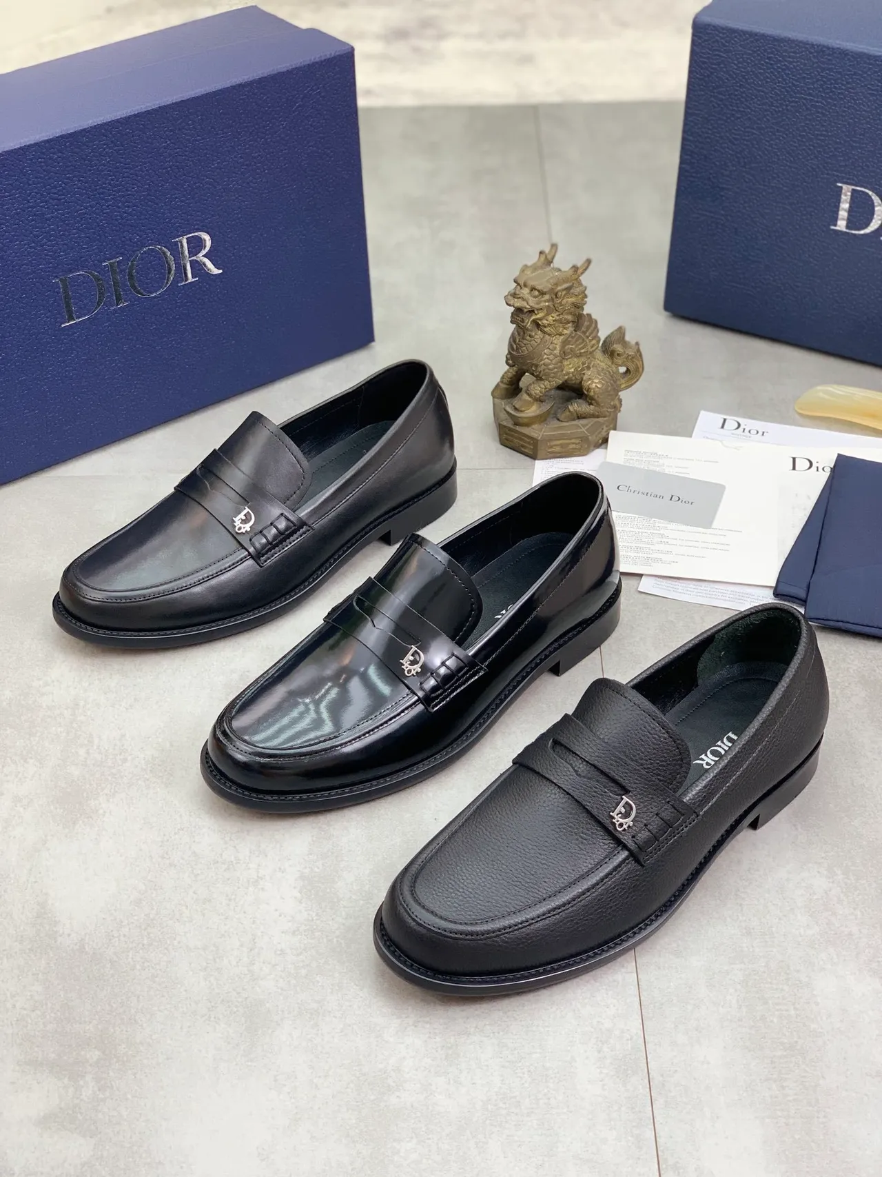 Dior حذاء ليفر جلد أسود Penny Strap 2