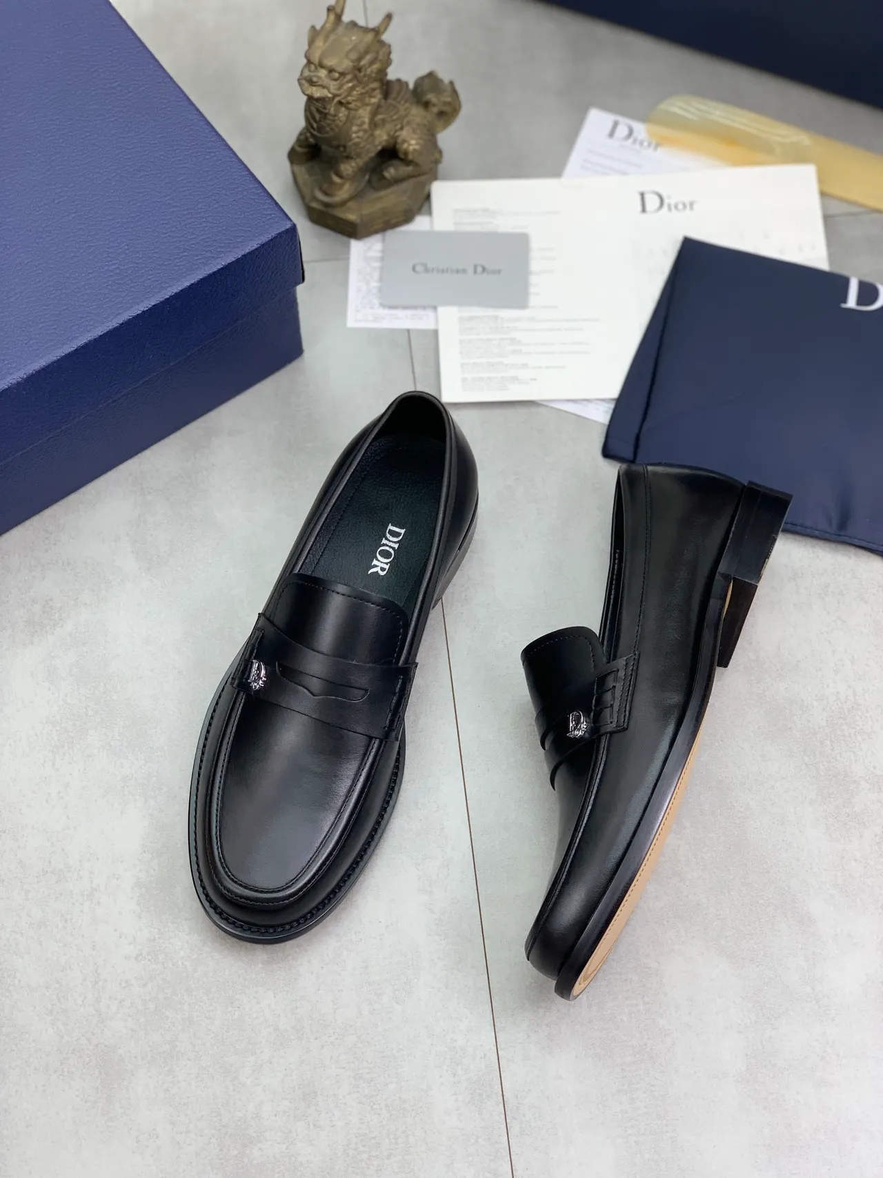 Dior حذاء ليفر جلد أسود Penny Strap 5