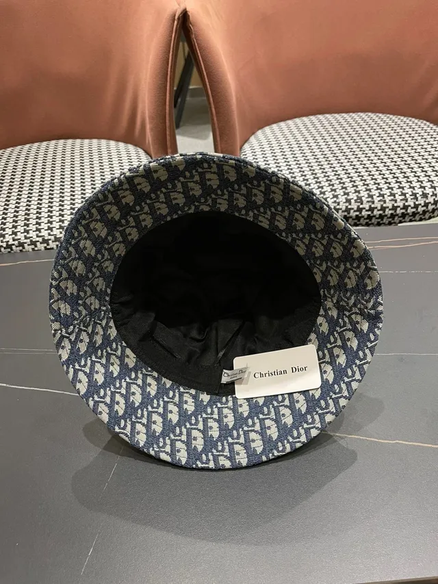 Dior Oblique Monogram أزرق بحري وكريمي قبعة دلو 2