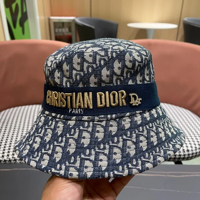 Dior Oblique Monogram أزرق بحري وكريمي قبعة دلو 5