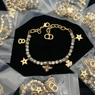 Dior Rose des Vents سوار ذهبي أبيض سلسلة مرصعة بالكريستال