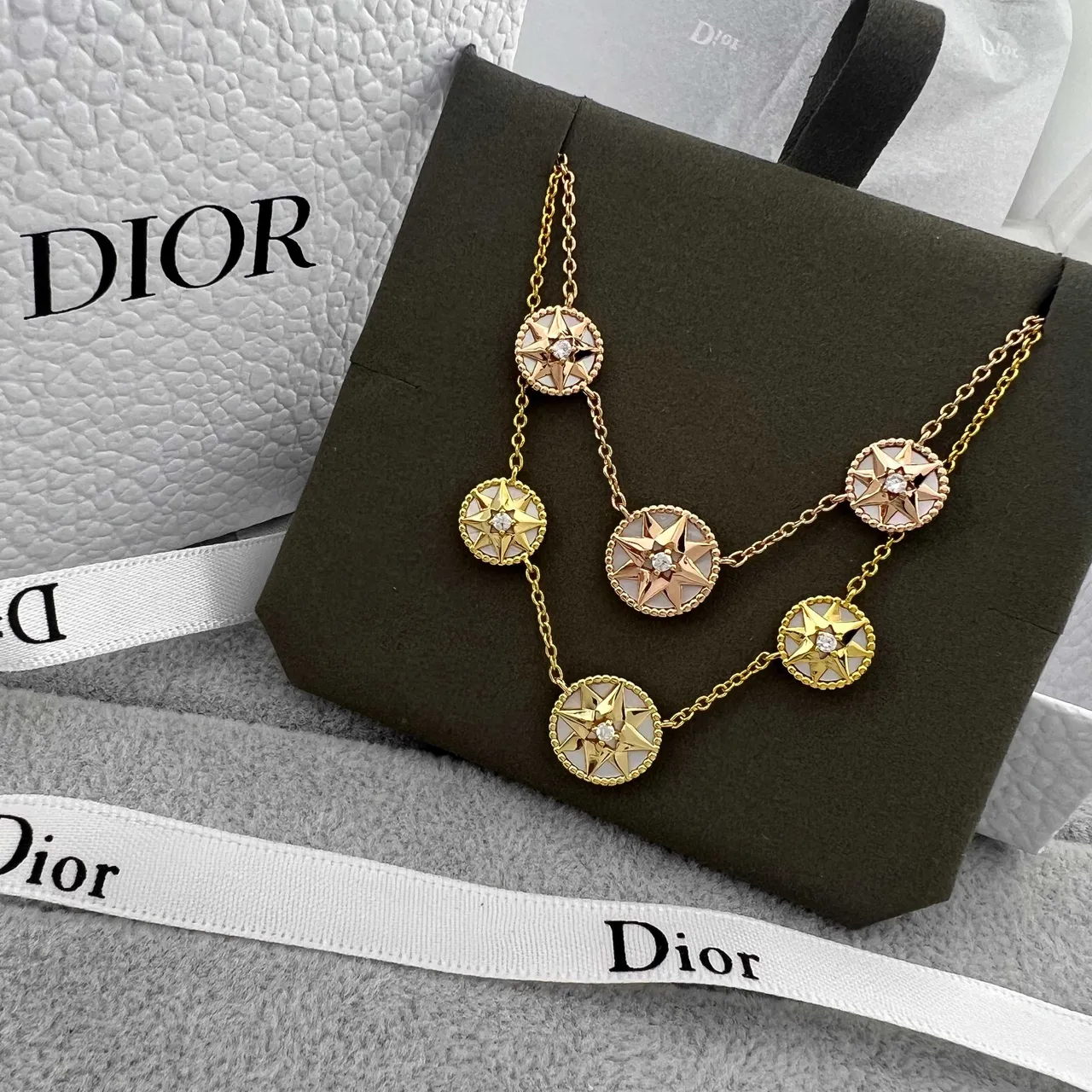 Dior Rose des Vents Collier Perle de Mère Trois Étoiles Doré 3
