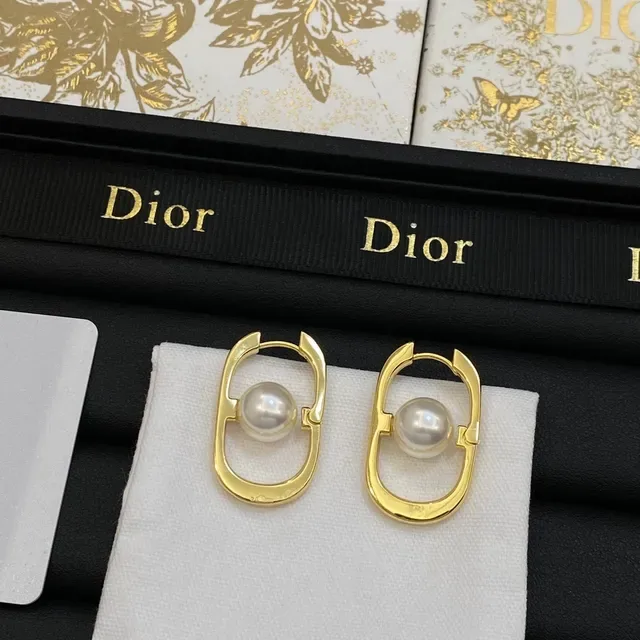 Dior রুপা সোনালি ওভাল ওপেন হুপ সেন্ট্রাল পার্ল কানের দুল 5