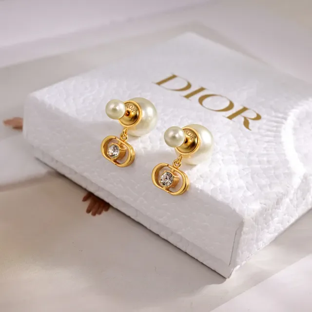 Dior Tribales boucles d'oreilles en doré avec perle blanche et cristal 6