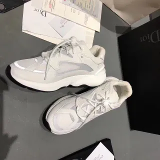 Dior semelle blanche grise panneaux de superposition géométrique chunky sneakers