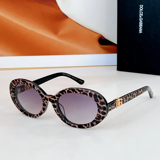 Dolce & Gabbana NS1 ডিম্বাকার চকচকে কালো সানগ্লাস 4