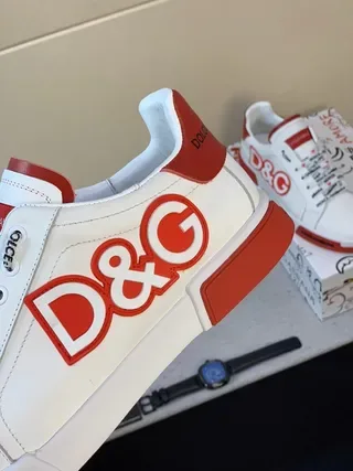 Dolce & Gabbana সাদা এবং লাল লোগো লাইফস্টাইল স্নিকার 9