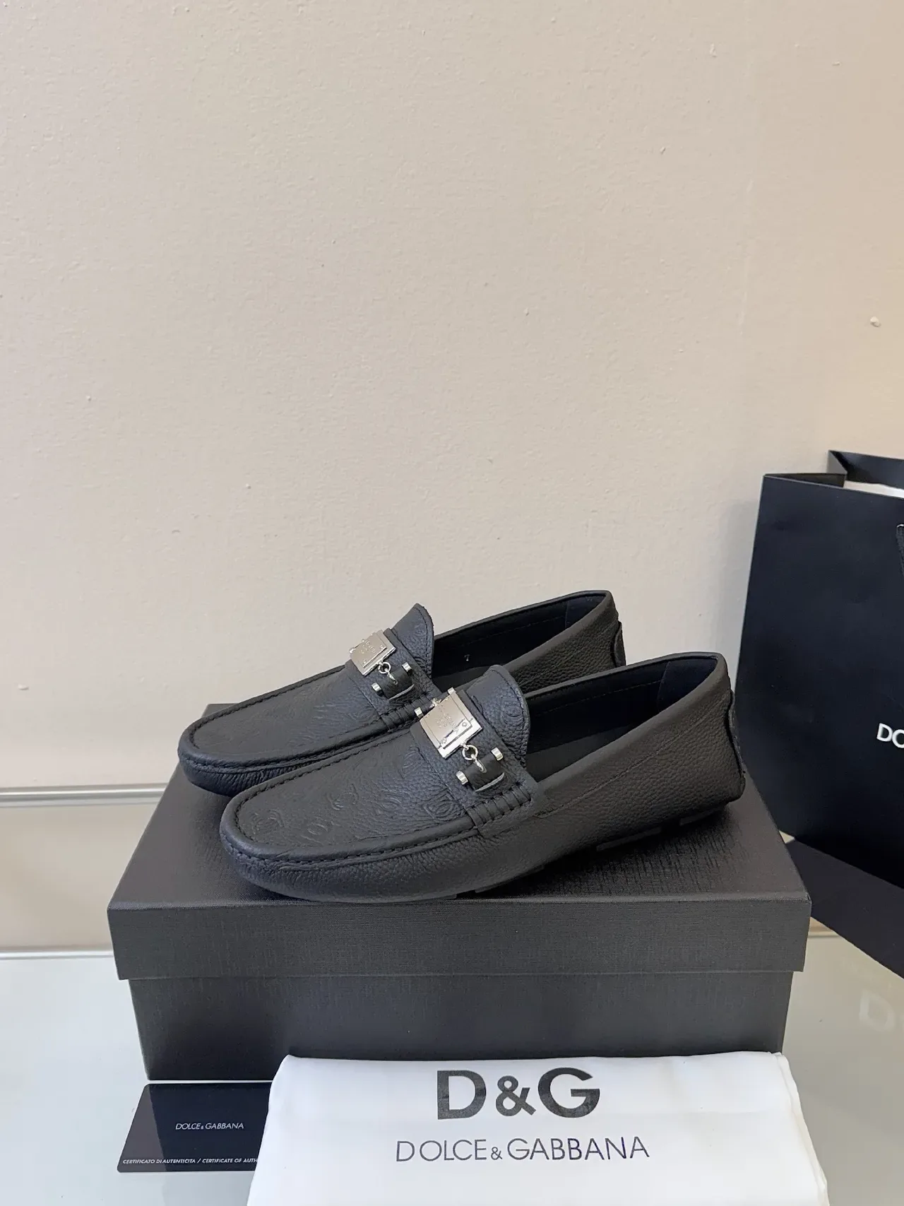 Dolce & Gabbana Portofino 黑色粒面皮乐福鞋 2