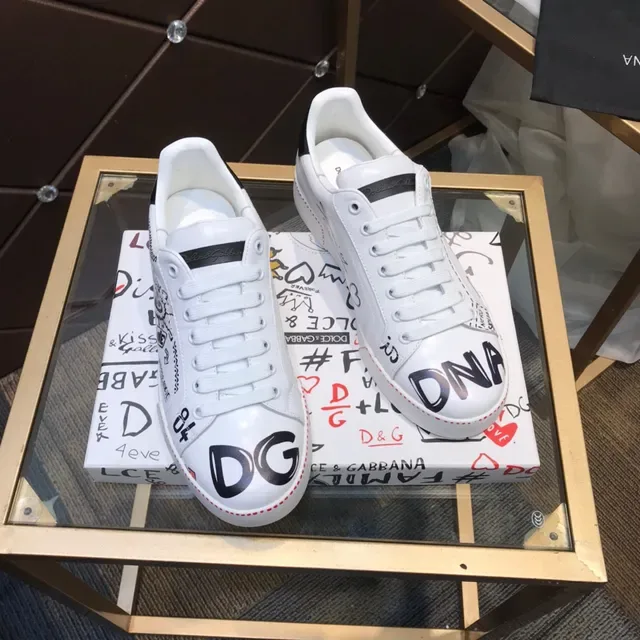 Dolce & Gabbana Tênis lifestyle brancos e pretos com impressão gráfica de couro low-top com cadarços 7