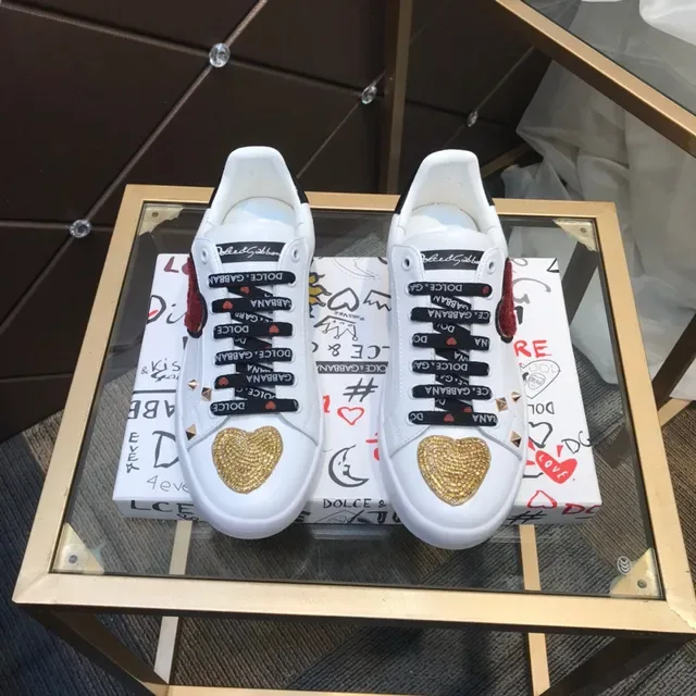 Dolce & Gabbana সাদা কালো চামড়া হার্ট সজ্জা লাইফস্টাইল স্নিকার 9