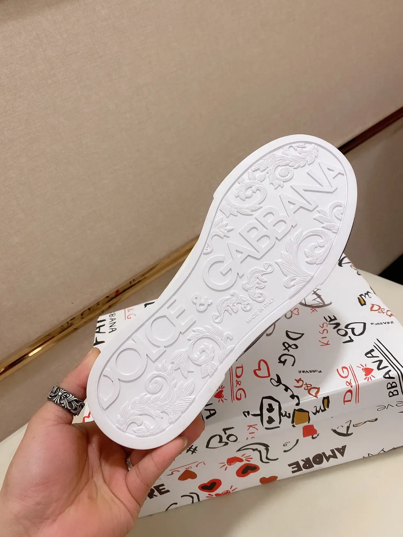 Dolce & Gabbana 白黑皮革鞋面橡胶覆盖生活运动鞋 3