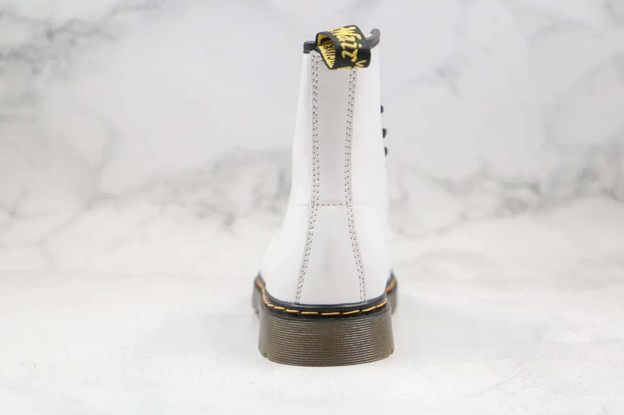 Dr. Martens 1460 أبيض جلد ناعم بوت مارتن 8 عيون 2