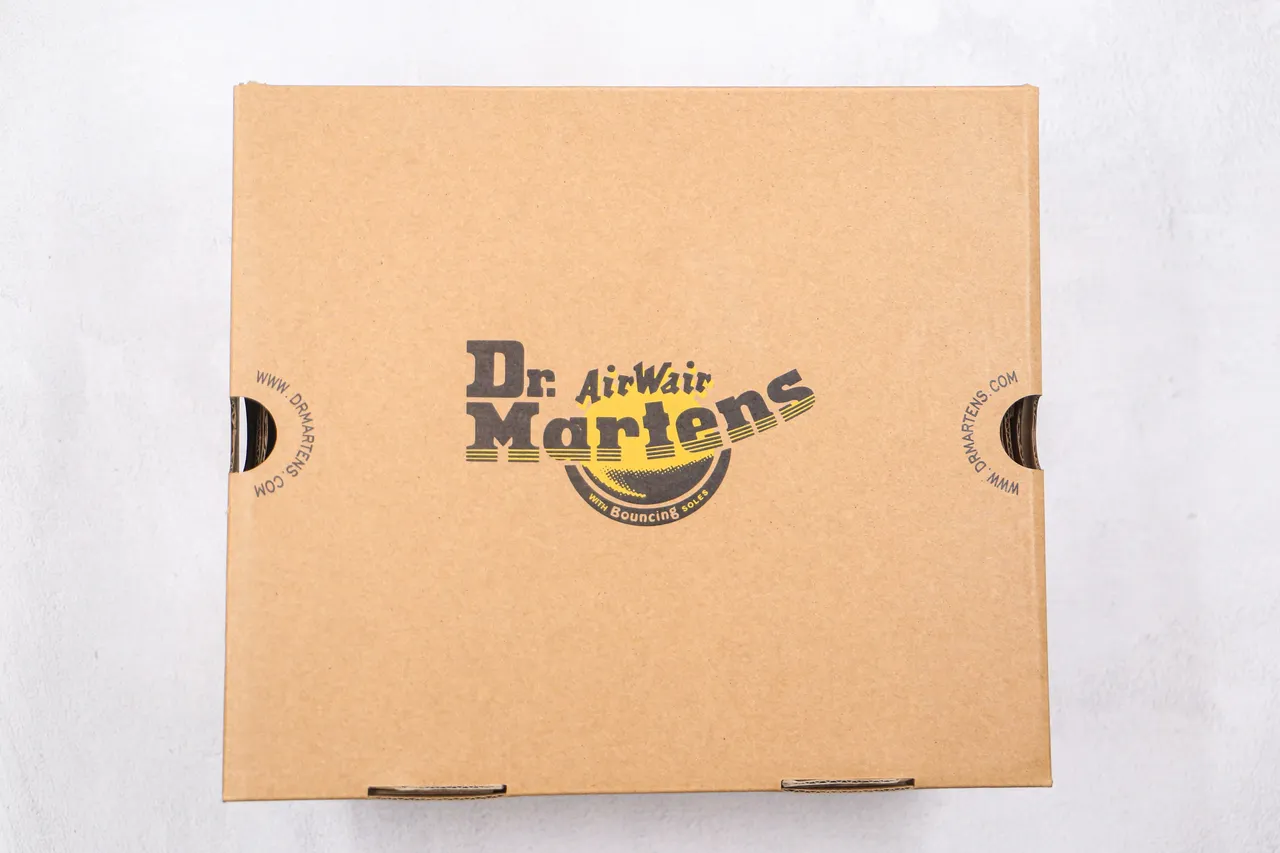 Dr. Martens Jadon Platform Noir Cuir Granité Cap Toe Botte Martin 2