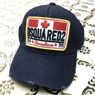 Dsquared2 कनाडियन फ्लैग एम्ब्रॉइडरी नेवी बेसबॉल कैप