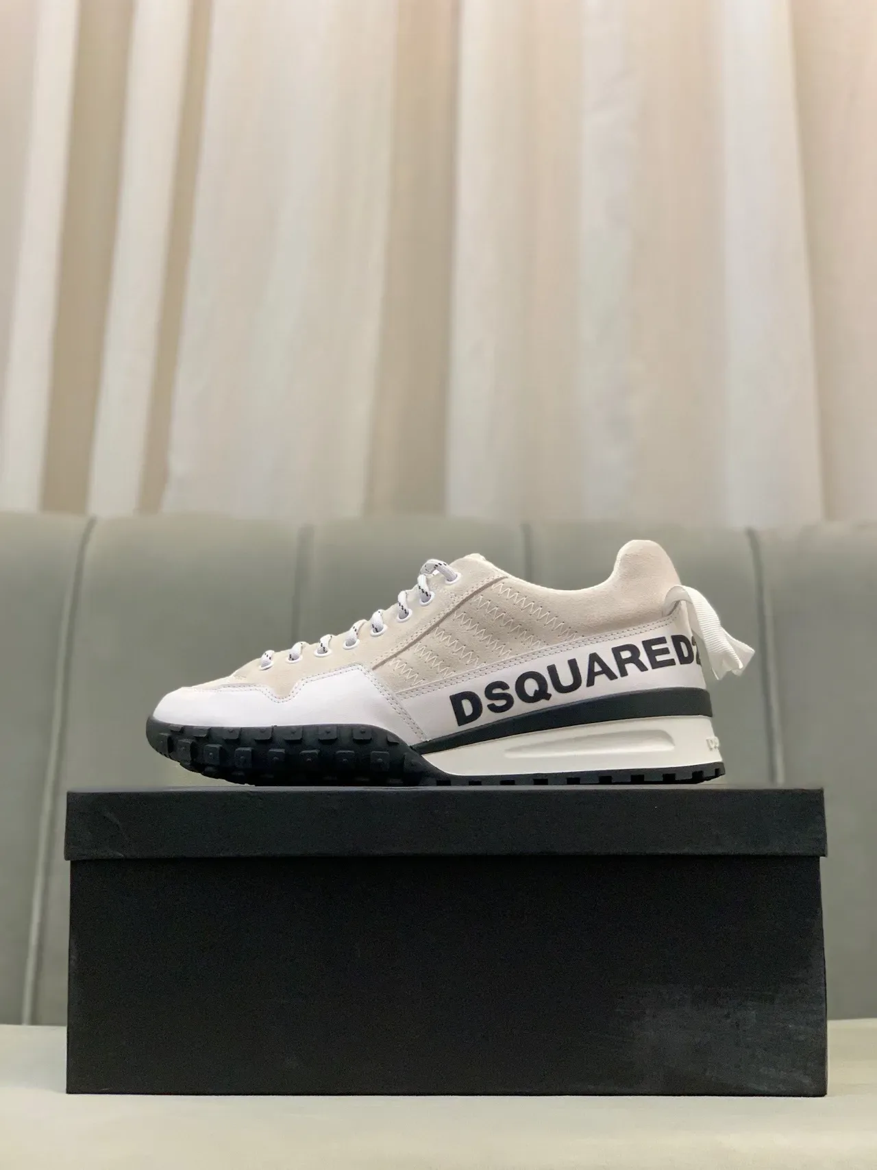 Dsquared2 ICON Zapatillas lifestyle off-white y negro 3