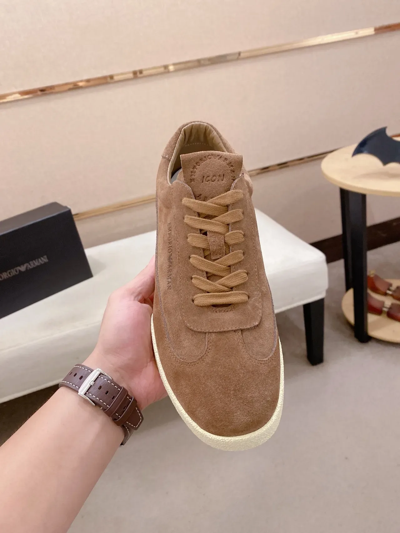 Emporio Armani Tênis Lifestyle de Camurça Marrom Low-Top 5