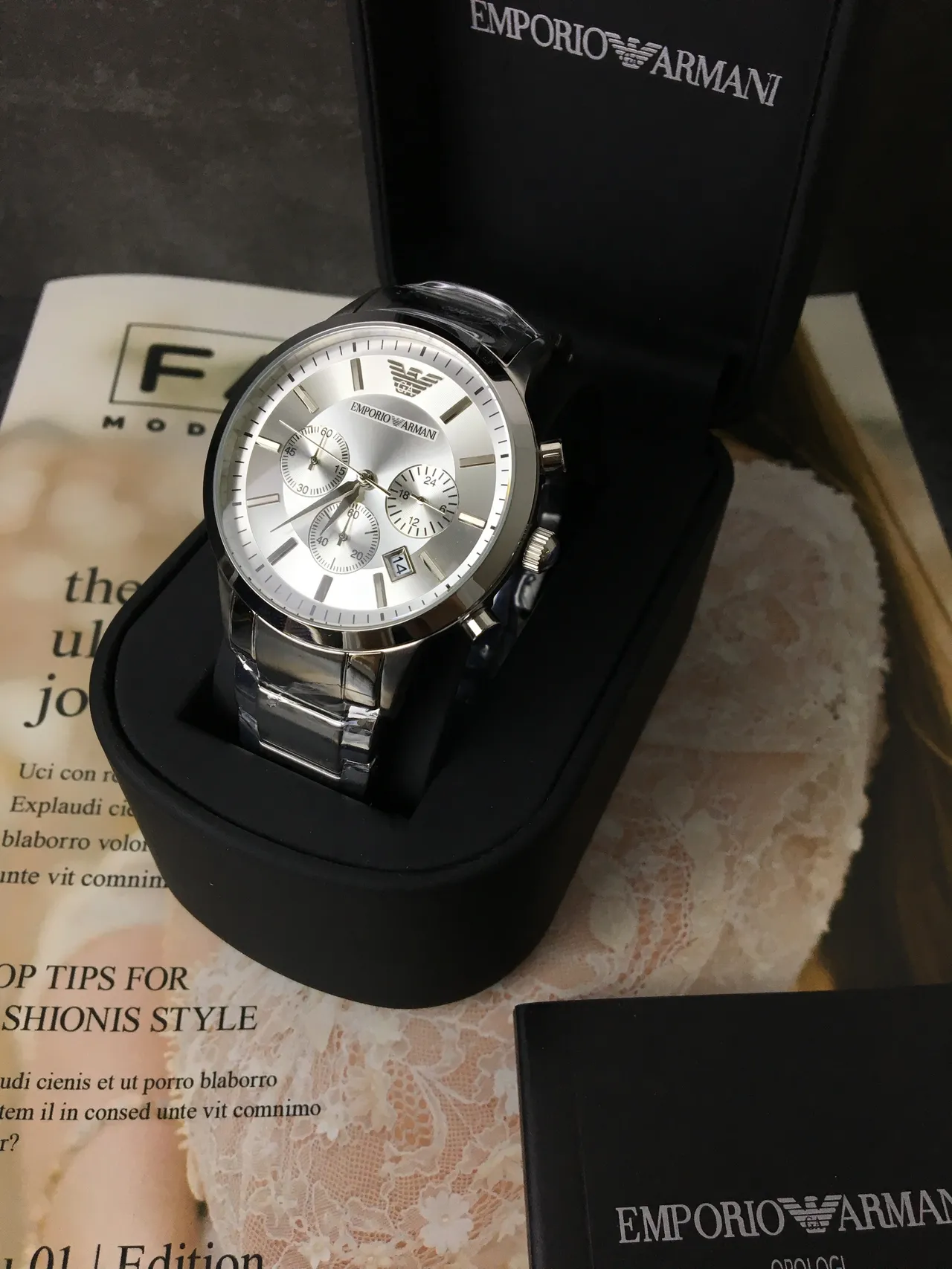 Emporio Armani 经典计时码表 银色表盘 黑色表圈 石英表 3