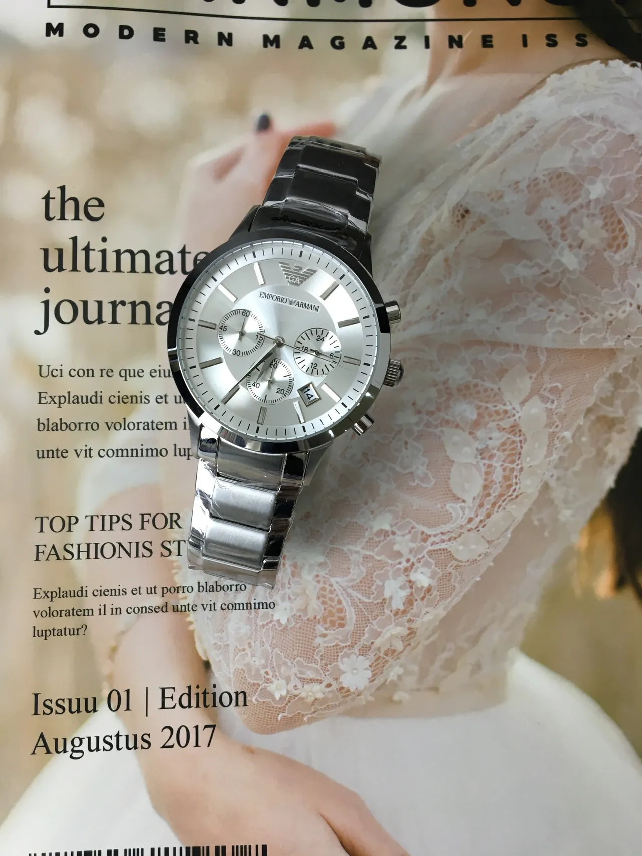 Emporio Armani 经典计时码表 银色表盘 黑色表圈 石英表 6