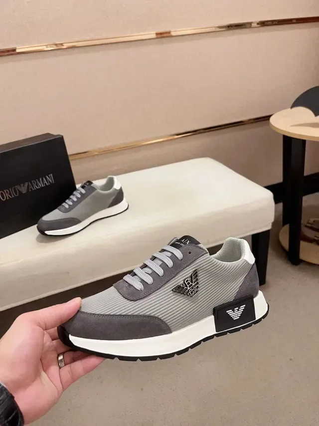 Emporio Armani Gris Negro Tejido Acanalado Superior Cubiertas de Ante Zapatillas Lifestyle 3