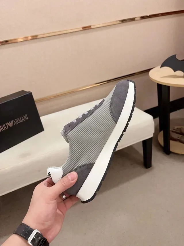 Emporio Armani Gris Negro Tejido Acanalado Superior Cubiertas de Ante Zapatillas Lifestyle 5