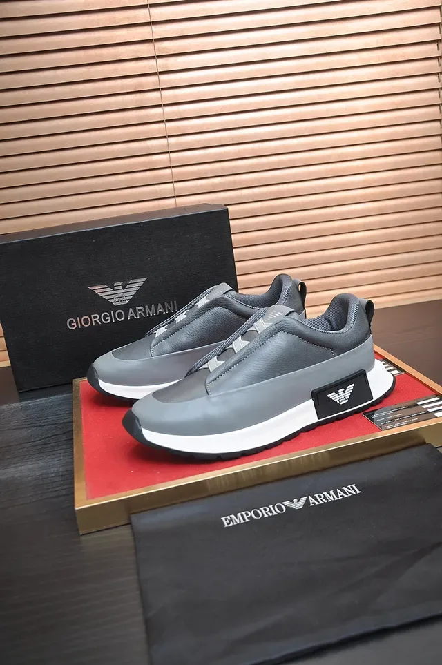 Emporio Armani Gris Blanc Sans Lacets Slip-On Construction Couche Cuir Supérieur Sneakers Lifestyle 4