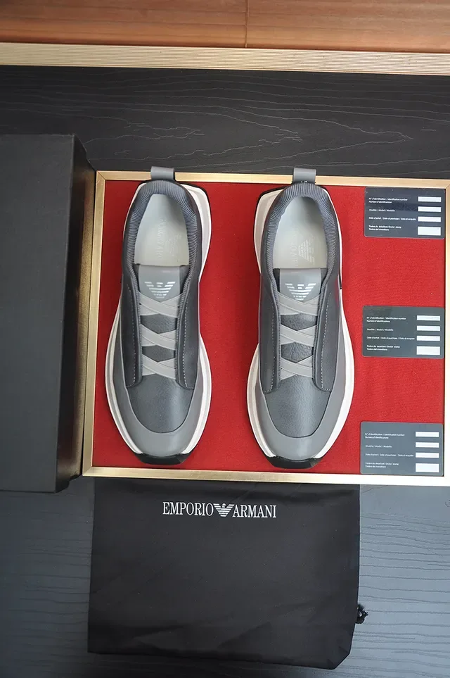 Emporio Armani Gris Blanc Sans Lacets Slip-On Construction Couche Cuir Supérieur Sneakers Lifestyle 5