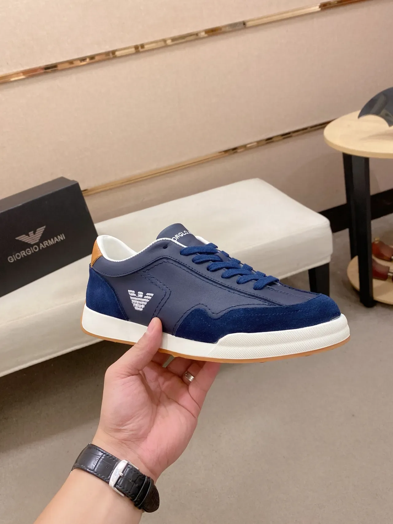 Emporio Armani Basket Lifestyle Bleu Marine Cuir-Suede Logo Aigle 4